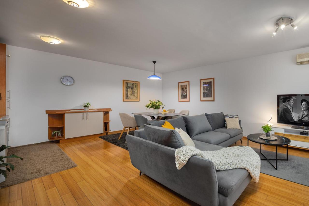 Terra Magica Deluxe Apartment Or Room With Private Parking, Terrace And Sea View Rijeka Zewnętrze zdjęcie